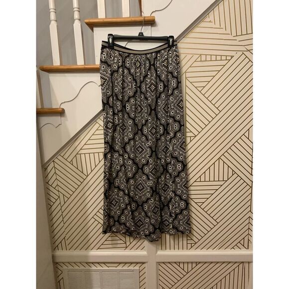 Old Navy Womens Maxi Skirt Boho Print - Picture 2 of 6